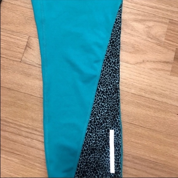 EUC Nike Running Tights, Teal & Cheetah, Medium - Picture 3 of 4